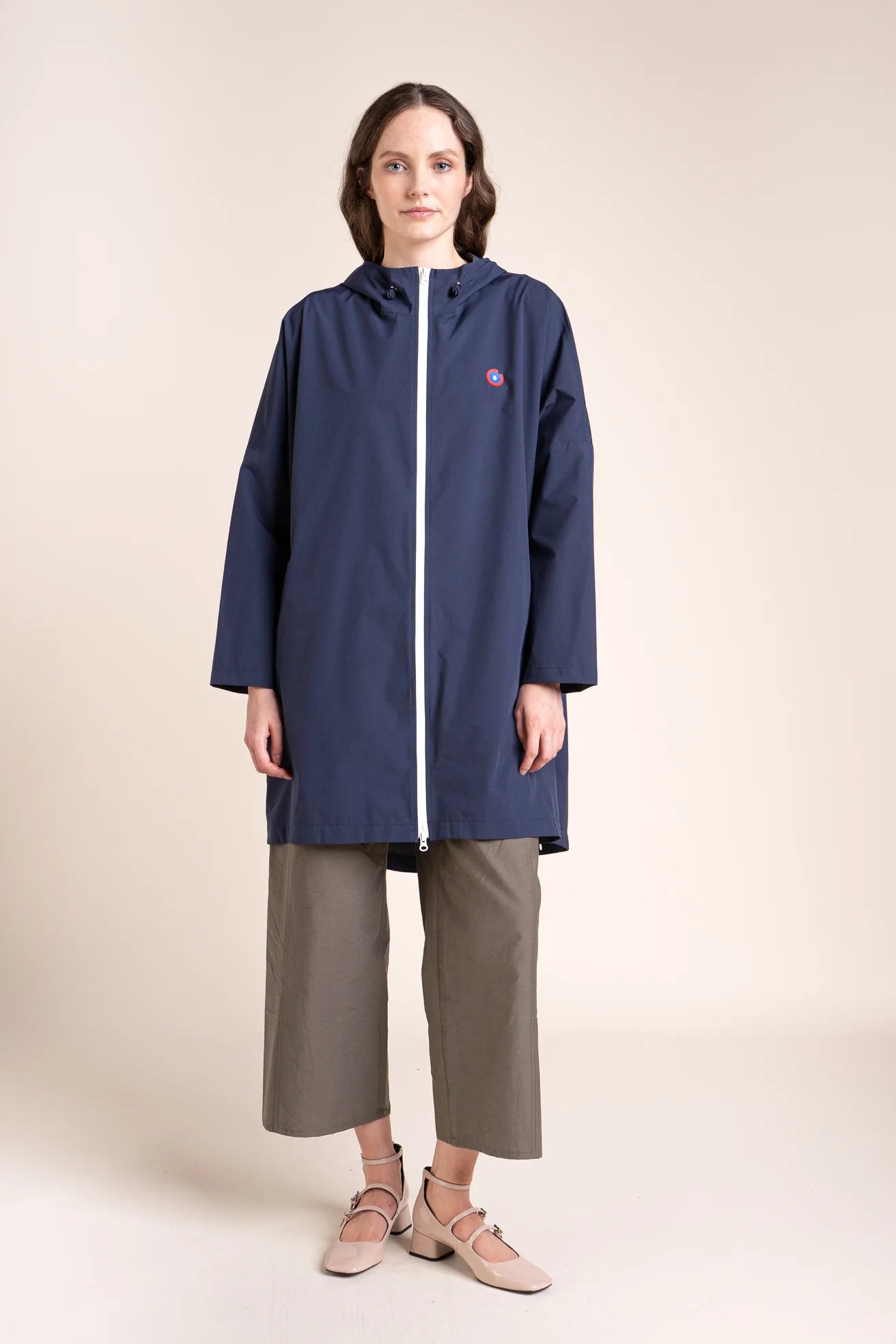 Liberté - Rain cape - Baggable windbreaker jacket - Flotte #couleur_indigo