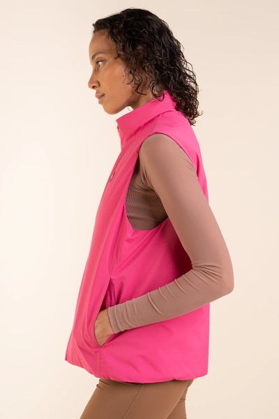 Opera - Waterproof sleeveless down jacket with pocket - Flotte #couleur_fuschia