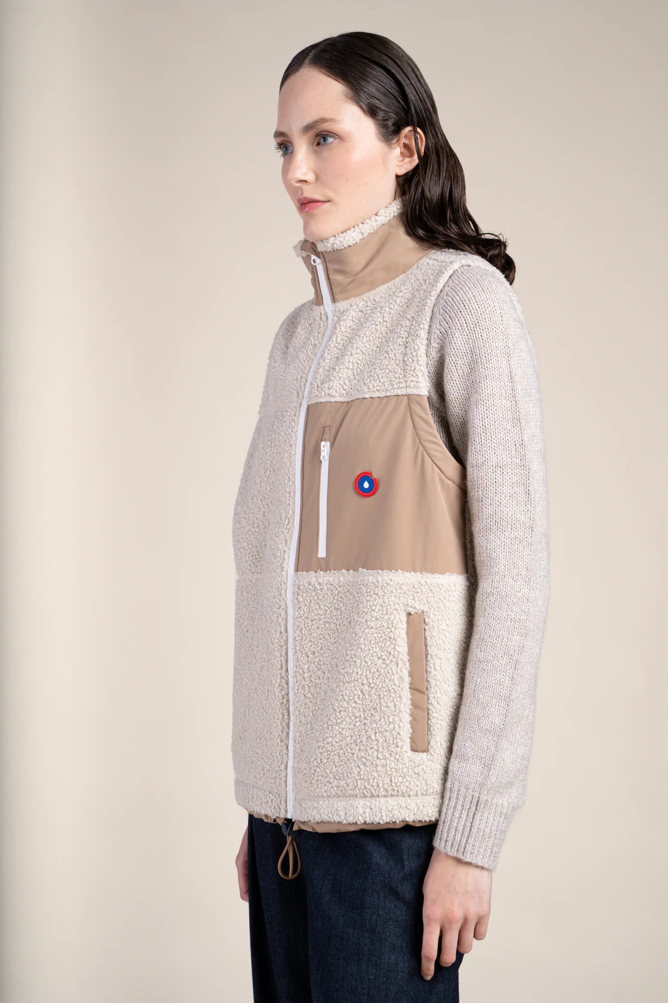 Coquille/Sahara sleeveless fleece jacket #couleur_coquille-sahara