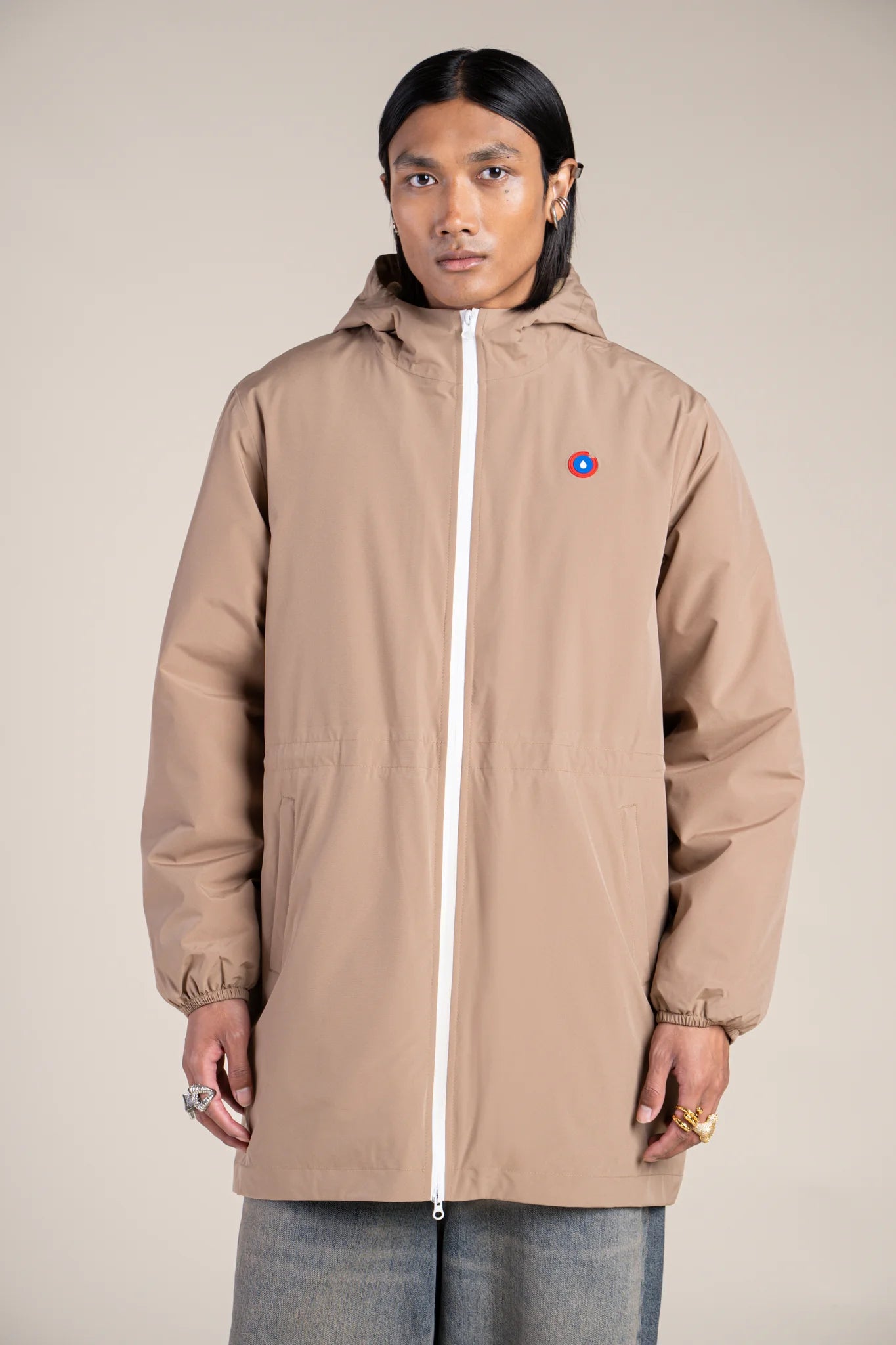 Long waterproof jacket with beige lining #couleur_sahara