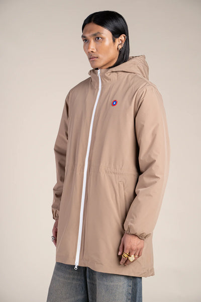 Veste longue imperméable et doublée beige #couleur_sahara