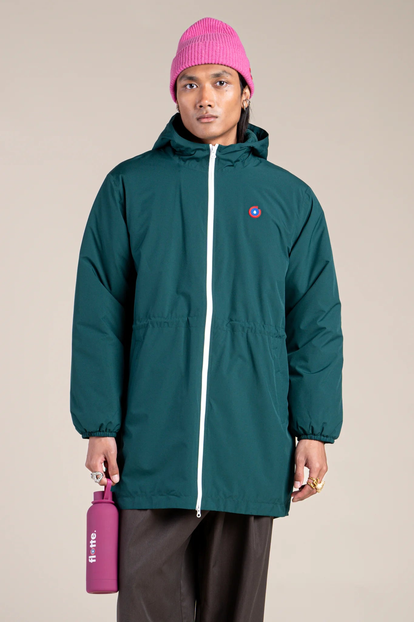 Waterproof and lined long jacket #couleur_sapin