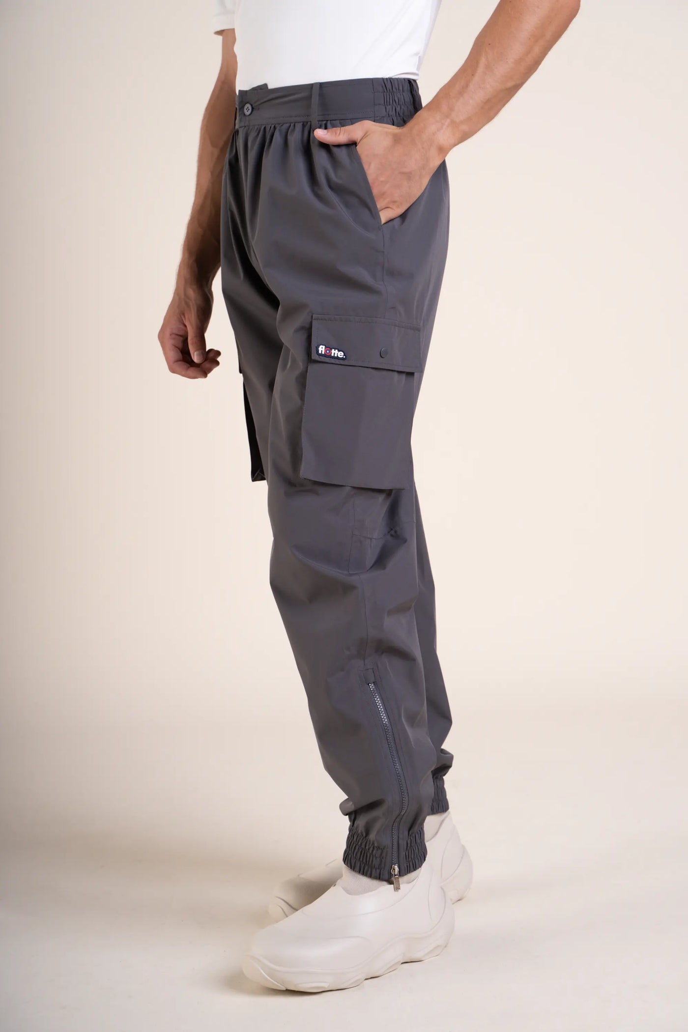 Gambetta waterproof multi-pocket cargo pants #couleur_anthracite