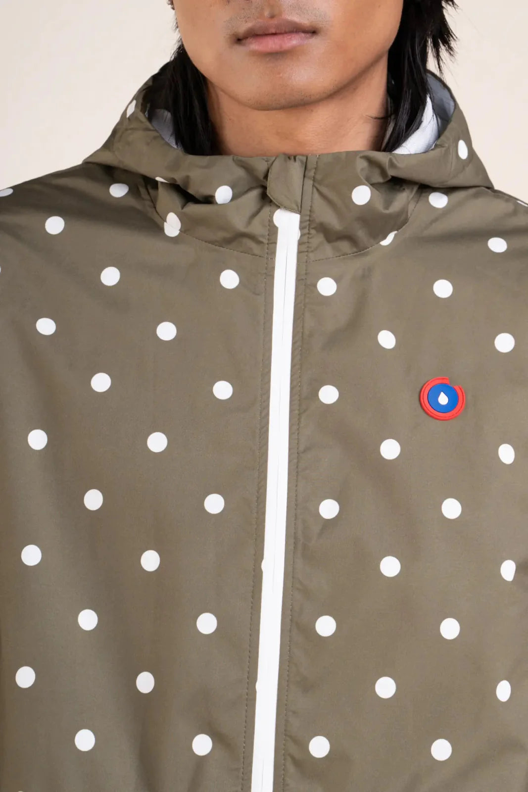 Amelot Printed - Long Raincoat - Flotte #couleur_pois-olive