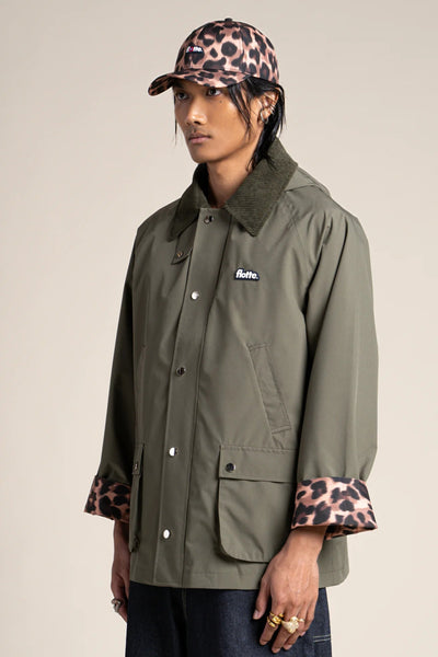 Archives - Hunting jacket-inspired raincoat with contrasting new leopard print collar and sleeves - Flotte couleur kaki #couleur_kaki