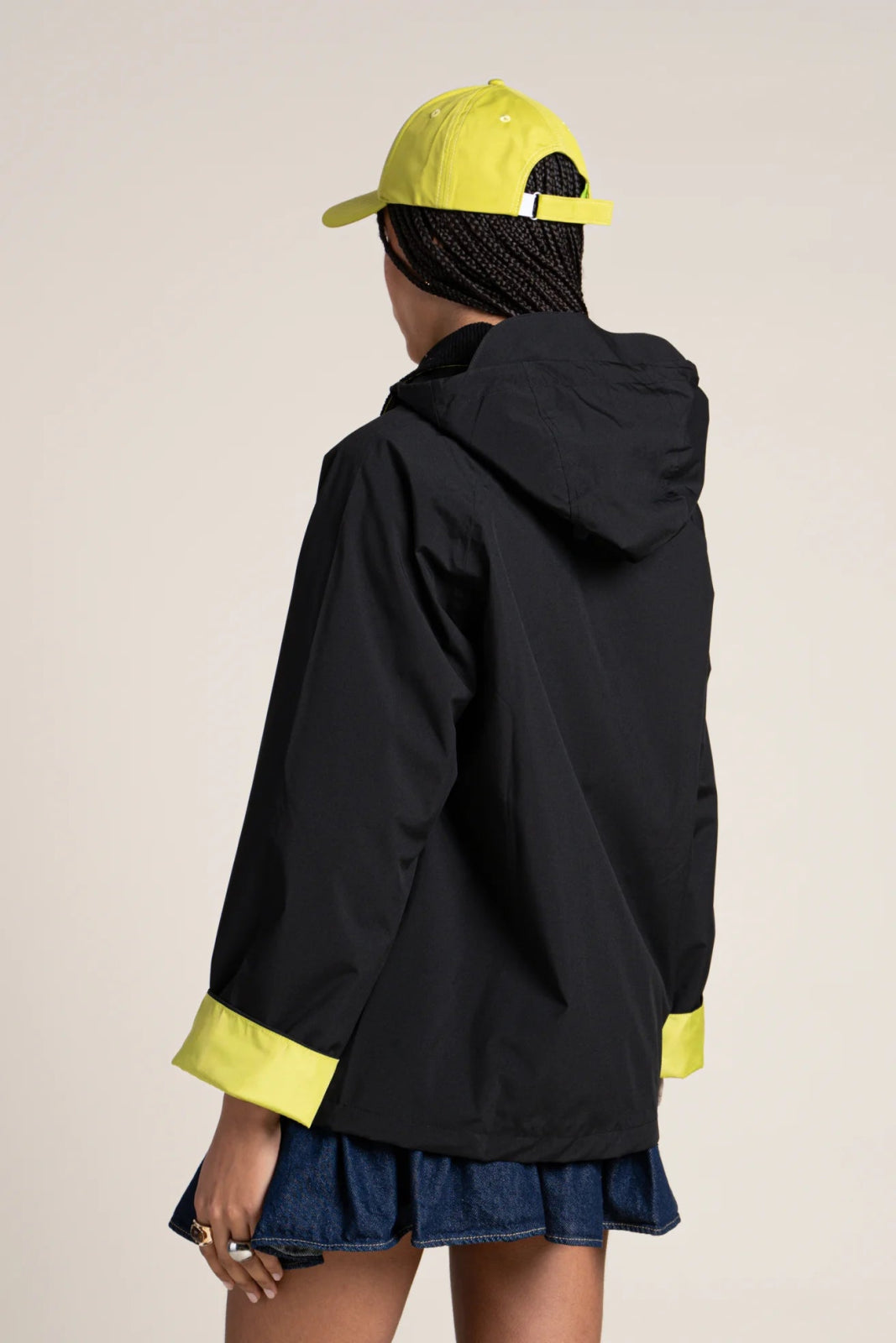 Archives - Hunting jacket-inspired raincoat with contrasting matcha collar and sleeves in Black - Flotte couleur Black #couleur_ombre