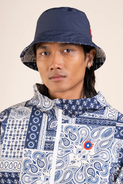 Le Bucket hat Reversible - Bucket hat Waterproof - Flotte #couleur_bandana-indigo