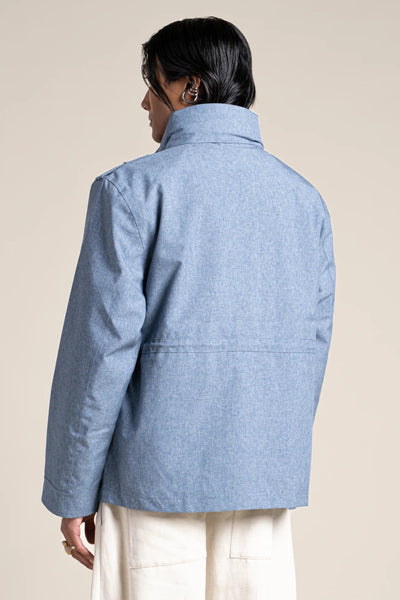 Flandres - Waterproof multi-pocket safari jacket with drawstring waist - blue jean print #couleur_blue-jean