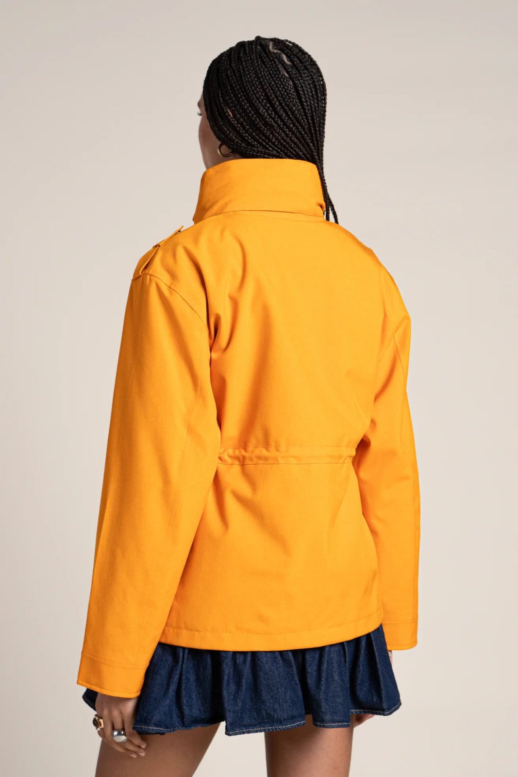 Flandres - Waterproof multi-pocket safari jacket with drawstrings at waist - color apricot #couleur_abricot