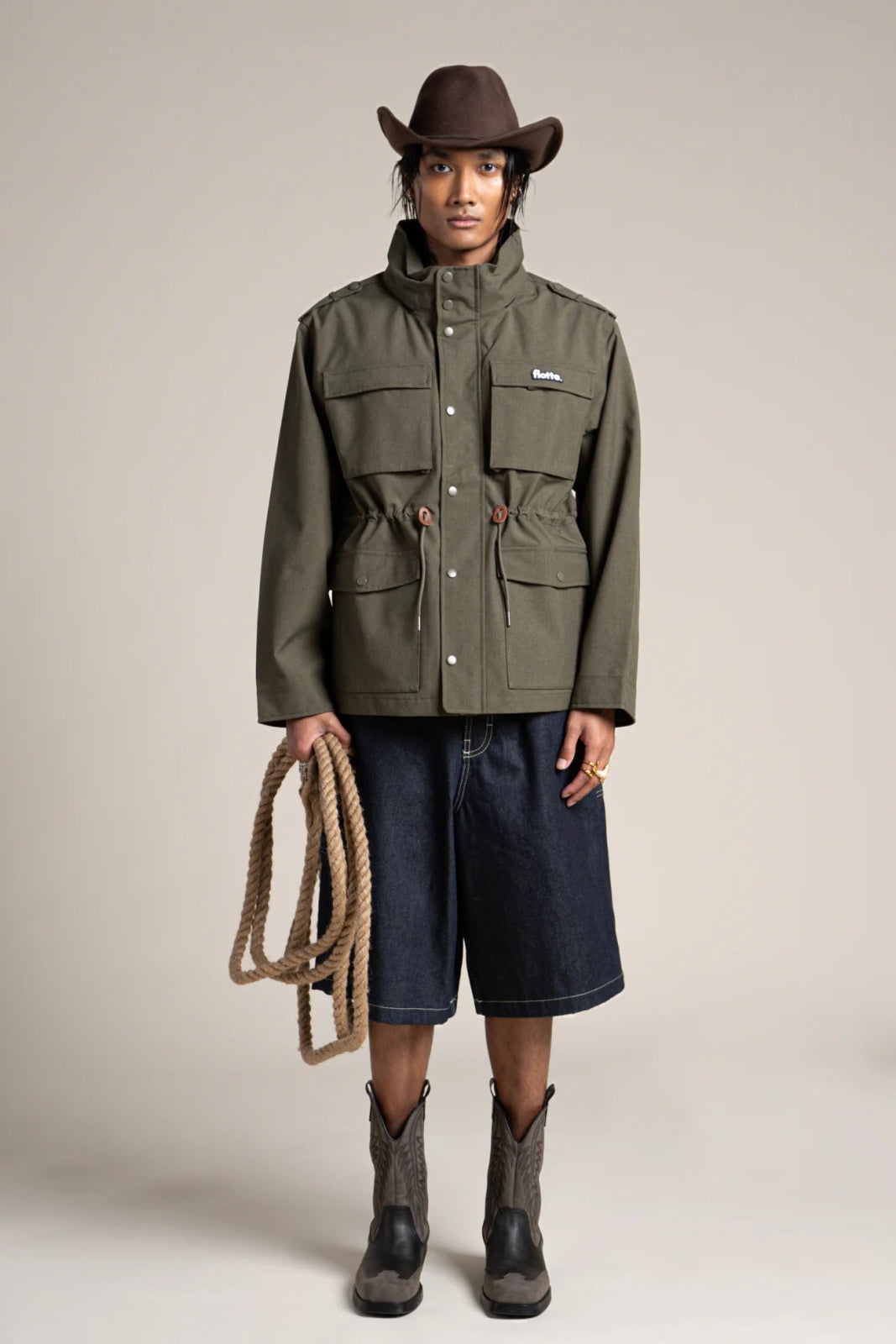 Flandres - Waterproof multi-pocket safari jacket with drawstrings at waist - color khaki 