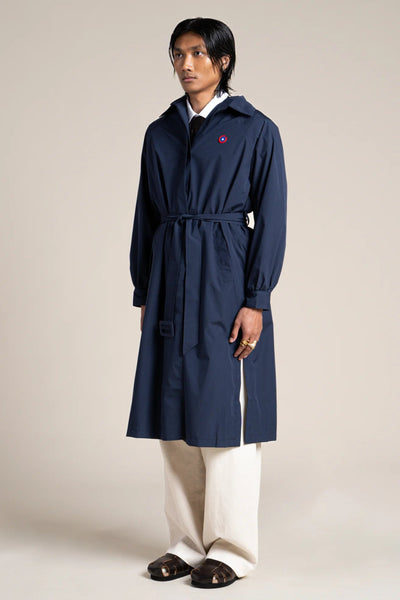 Madeleine - Waterproof long trenchcoat with belt - Flotte couleur indigo #couleur_indigo