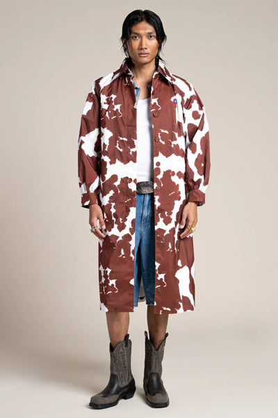 Madeleine - Waterproof long trenchcoat with belt - Cow print color Flotte #couleur_cow