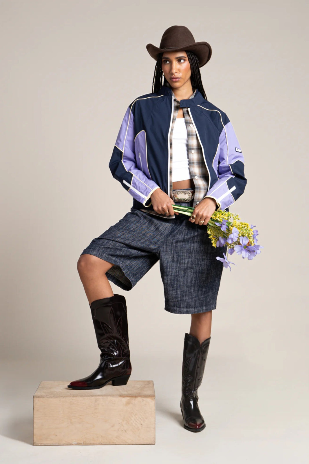 Pyramides - Contrast waterproof biker jacket in indigo and parma #couleur_parme