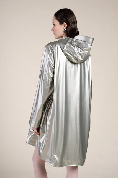 TRIOMPHE metallic rain cape #champagne_color