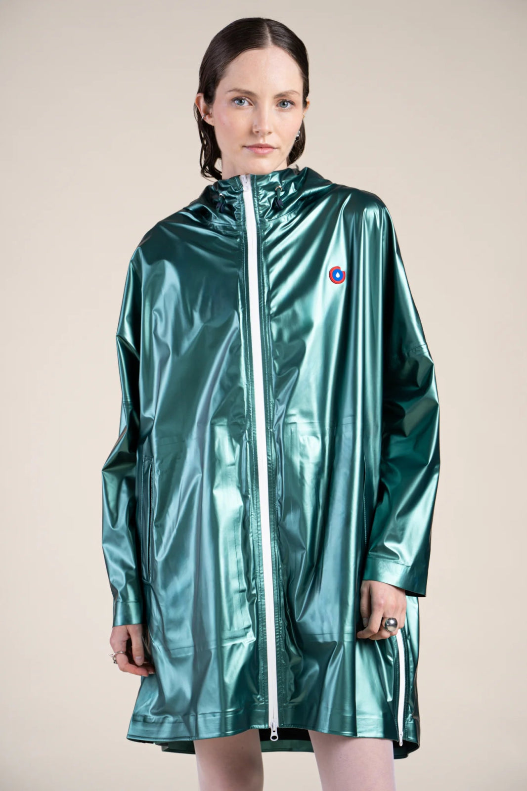 TRIOMPHE metallic rain cape #couleur_sapin