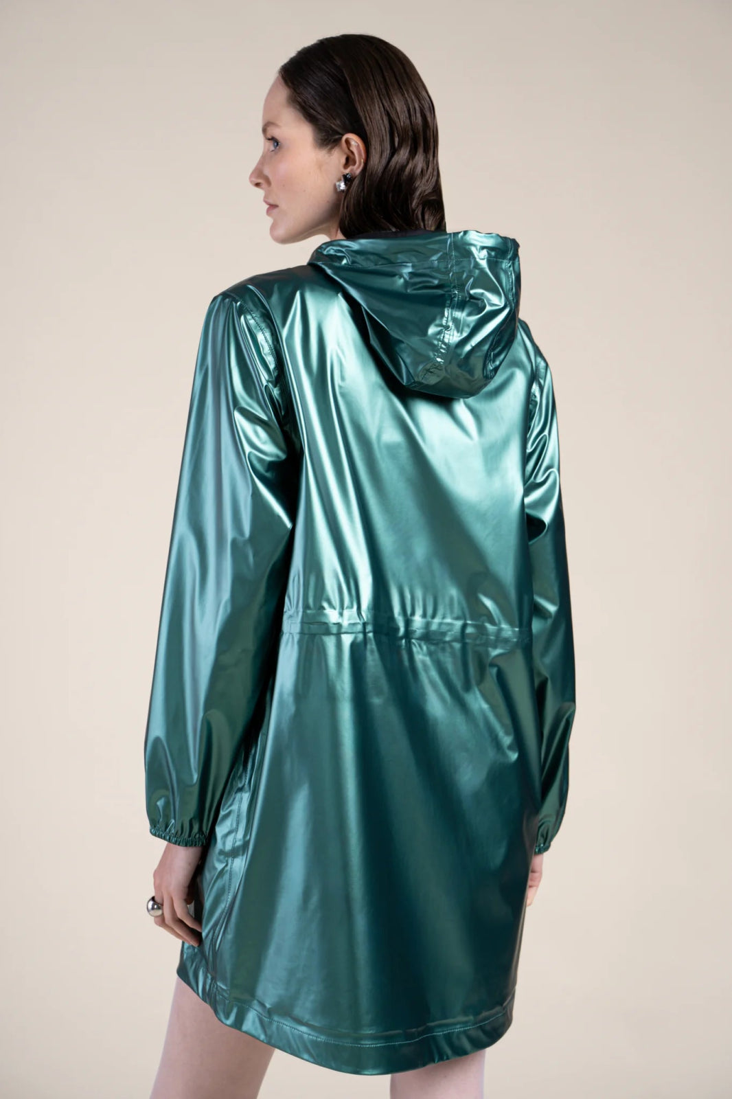 Metallic raincoat #couleur_sapin