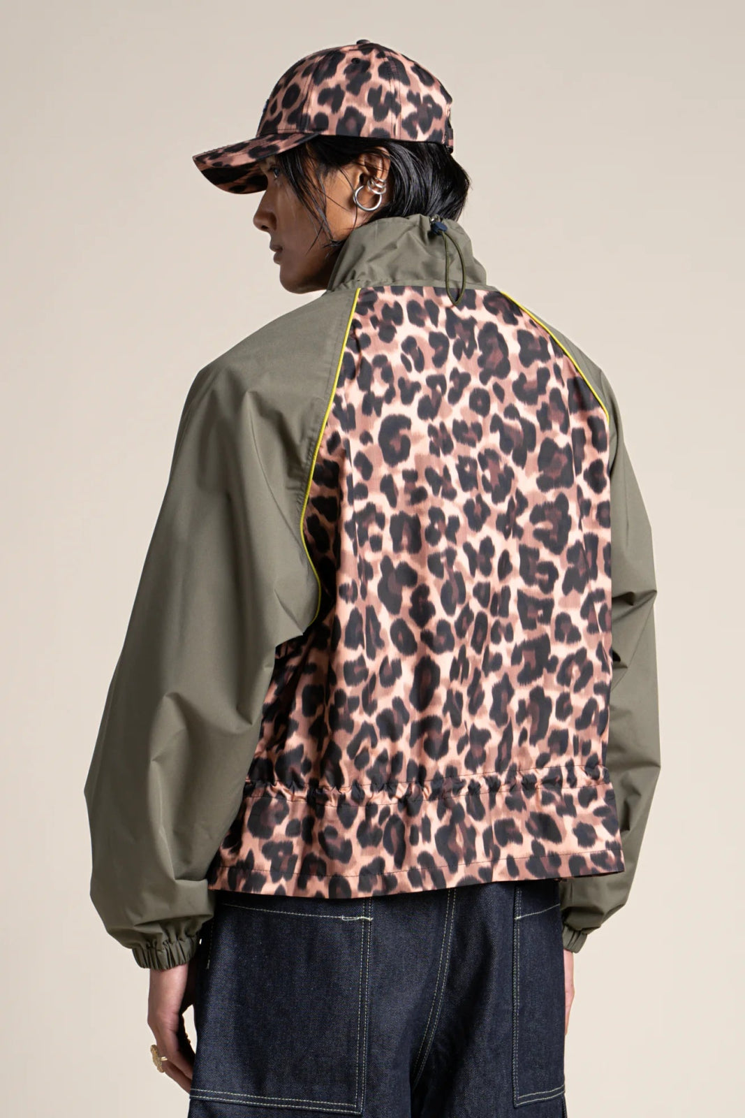 Vosges - Waterproof jacket crop-top effect new leopard print khaki color #couleur_new-leopard-khaki