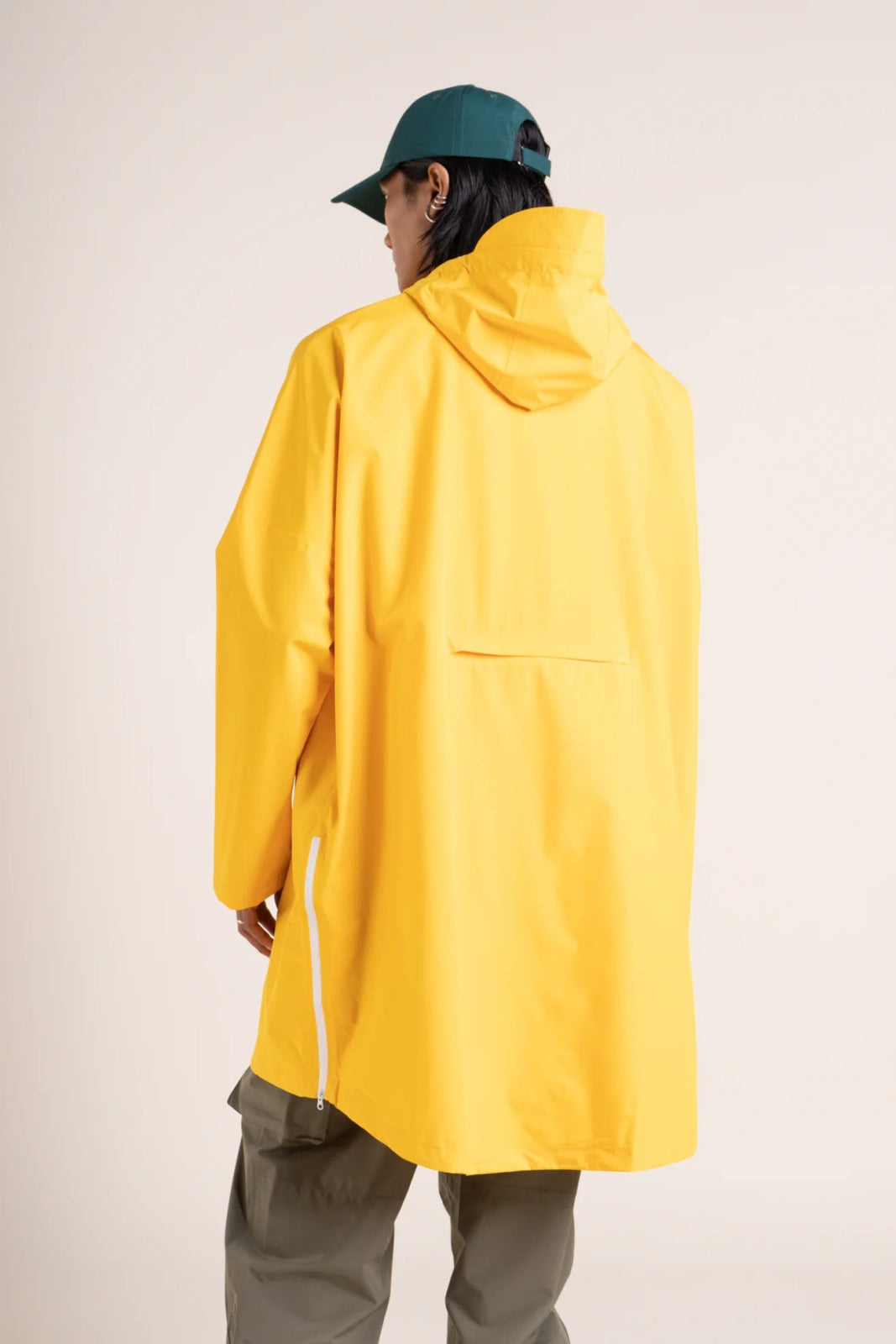 Liberté - Rain cape - Baggable windbreaker jacket - Flotte #couleur_citron