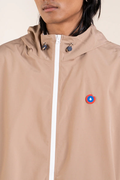 Liberté - Rain cape - Baggable windbreaker jacket - Flotte #couleur_sahara