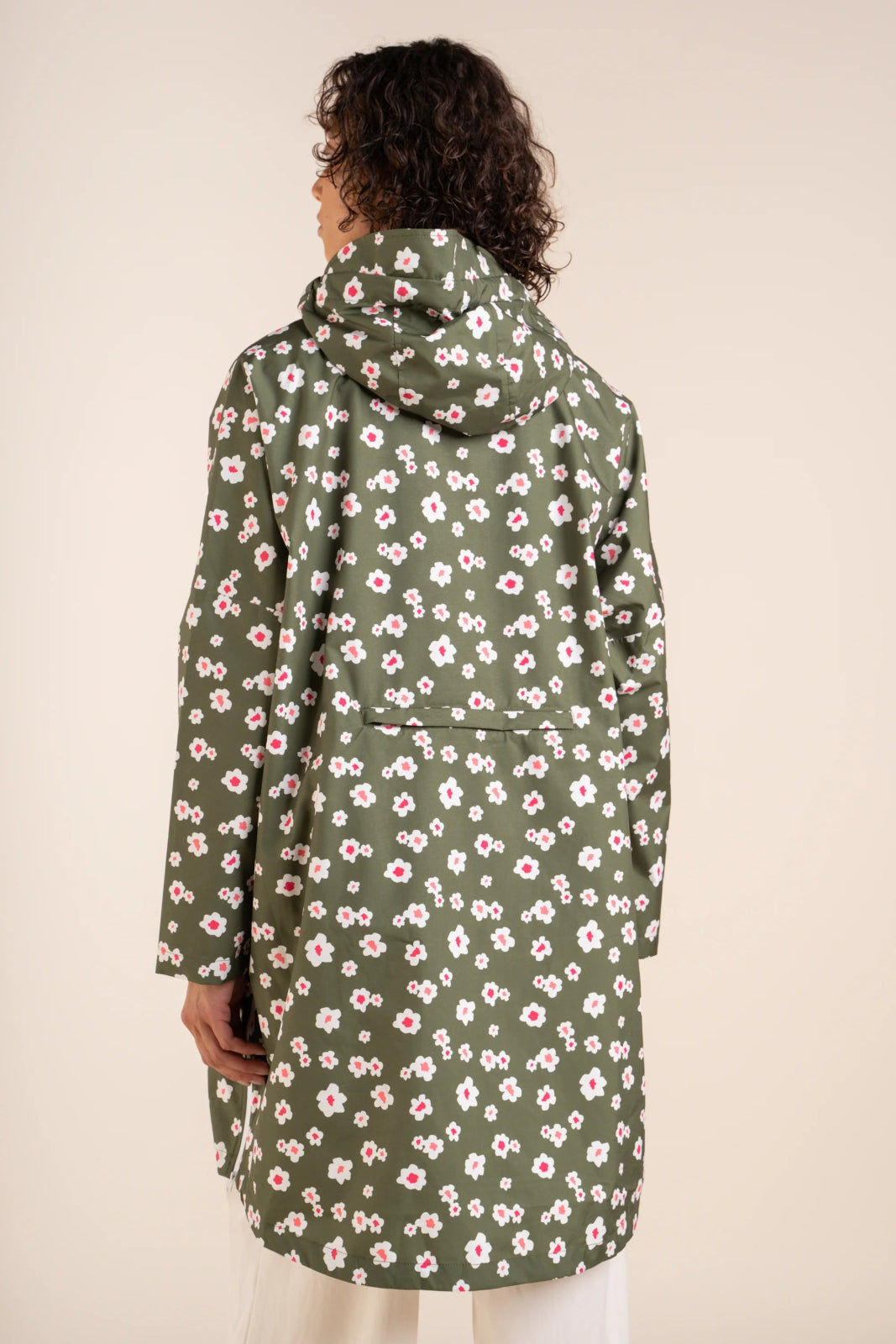 Liberté - Rain cape - Baggable windbreaker jacket - Flotte #couleur_prairie