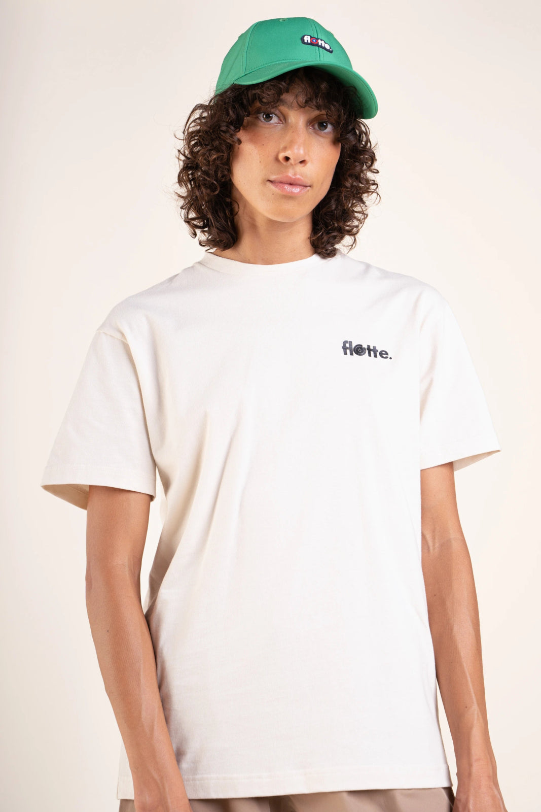 Temple water-repellent T-shirt in 100% cotton, made in Portugal #couleur_creme